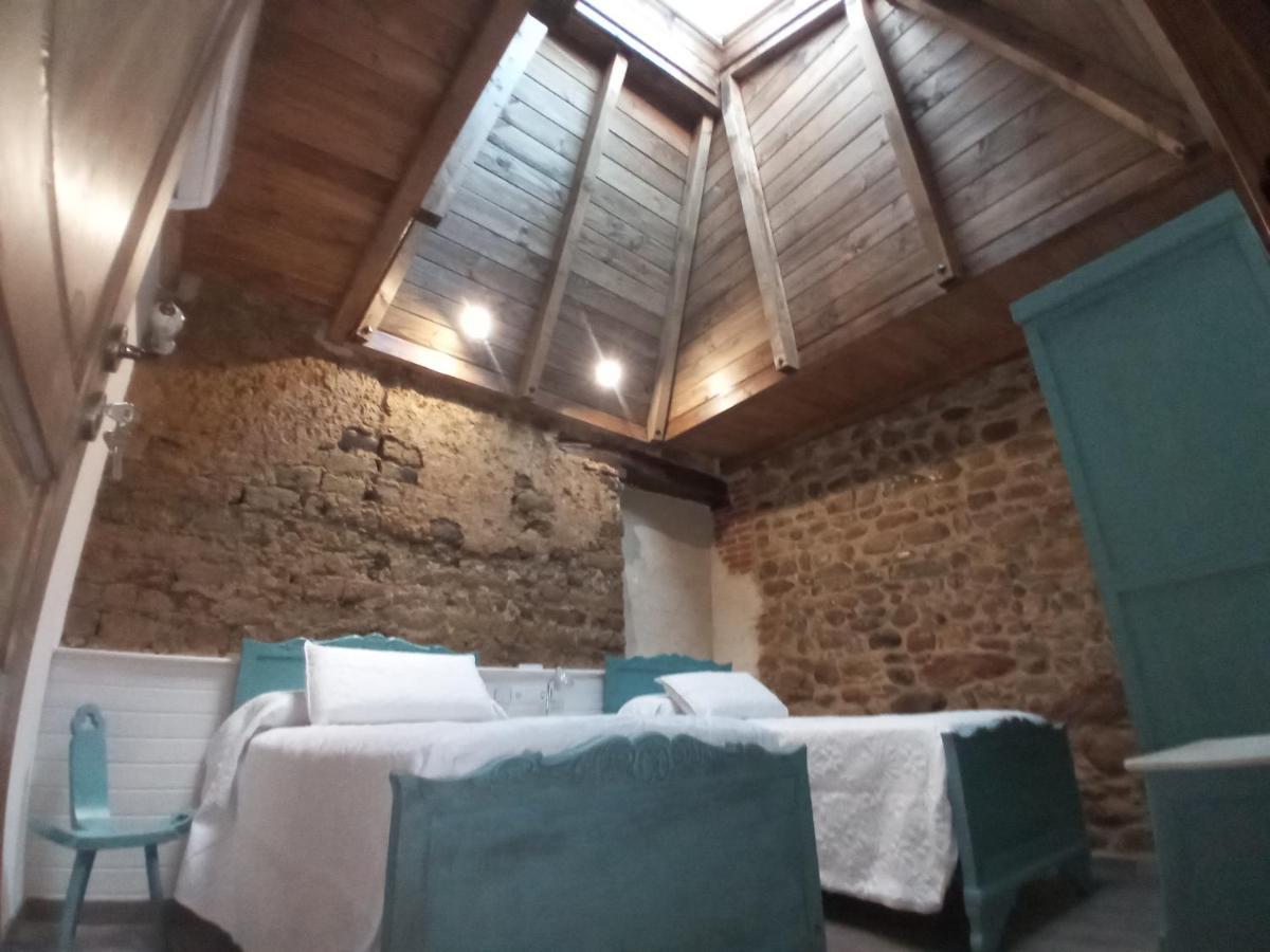 Hostal La Medina De Camponaraya Bagian luar foto