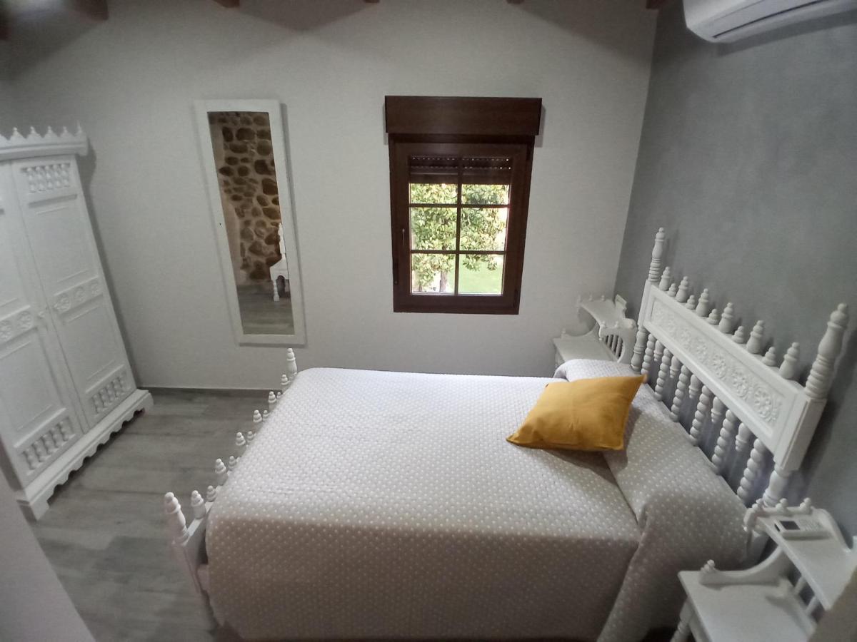 Hostal La Medina De Camponaraya Bagian luar foto