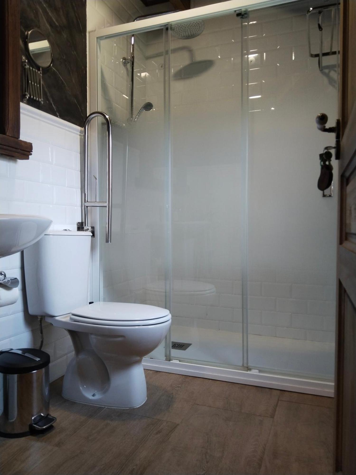 Hostal La Medina De Camponaraya Bagian luar foto
